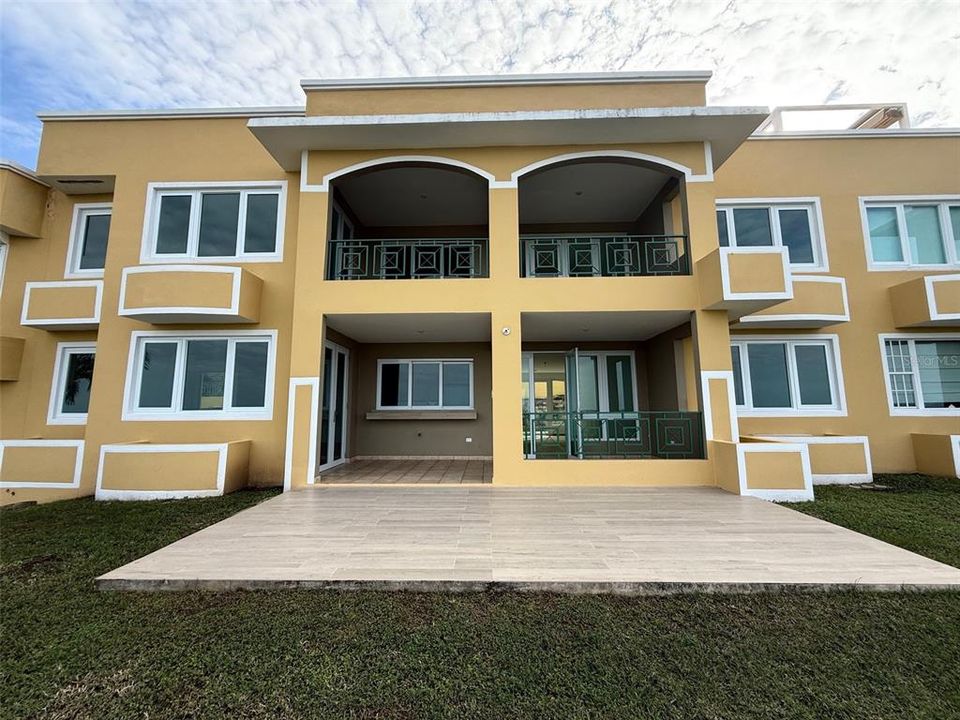 En Venta: $345,000 (3 camas, 2 baños, 1861 Pies cuadrados)