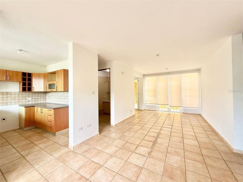 En Venta: $345,000 (3 camas, 2 baños, 1861 Pies cuadrados)