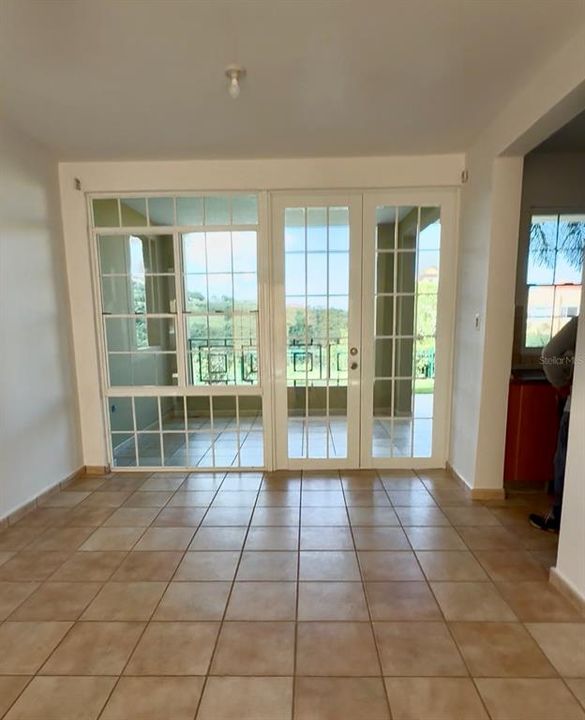 En Venta: $345,000 (3 camas, 2 baños, 1861 Pies cuadrados)