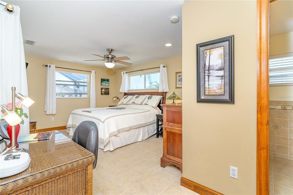 Active With Contract: $699,000 (3 beds, 3 baths, 1974 Square Feet)