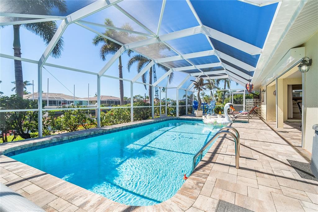 Active With Contract: $699,000 (3 beds, 3 baths, 1974 Square Feet)