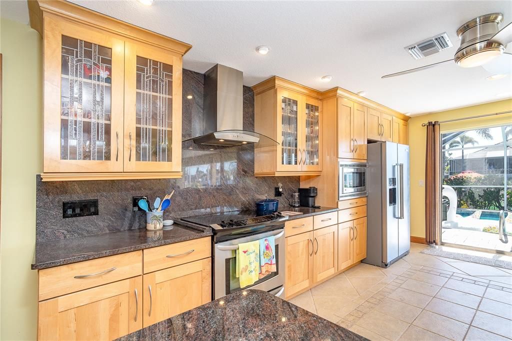 Active With Contract: $699,000 (3 beds, 3 baths, 1974 Square Feet)