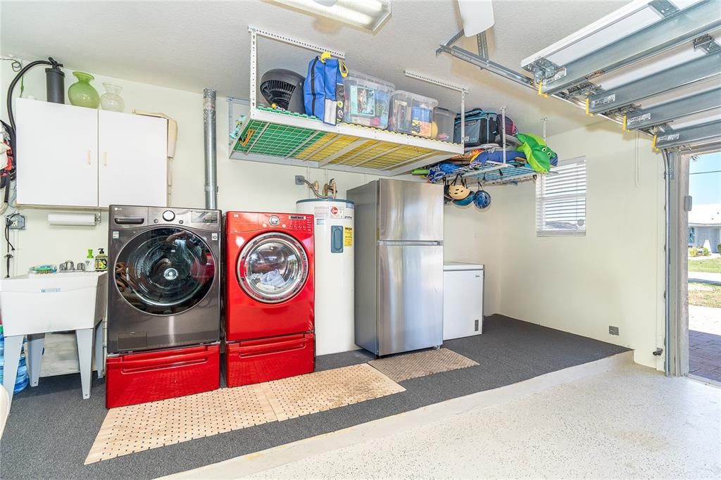 Active With Contract: $699,000 (3 beds, 3 baths, 1974 Square Feet)