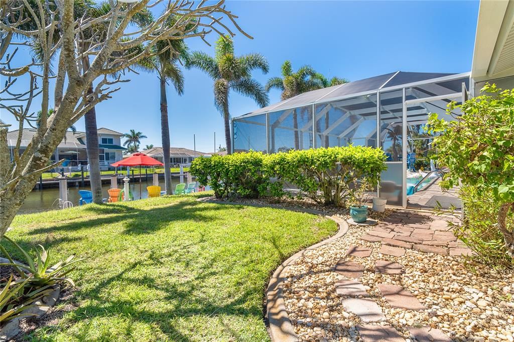 Active With Contract: $699,000 (3 beds, 3 baths, 1974 Square Feet)