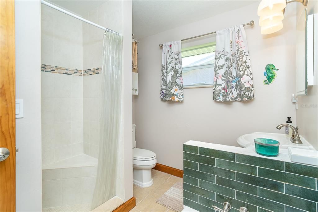 Active With Contract: $699,000 (3 beds, 3 baths, 1974 Square Feet)