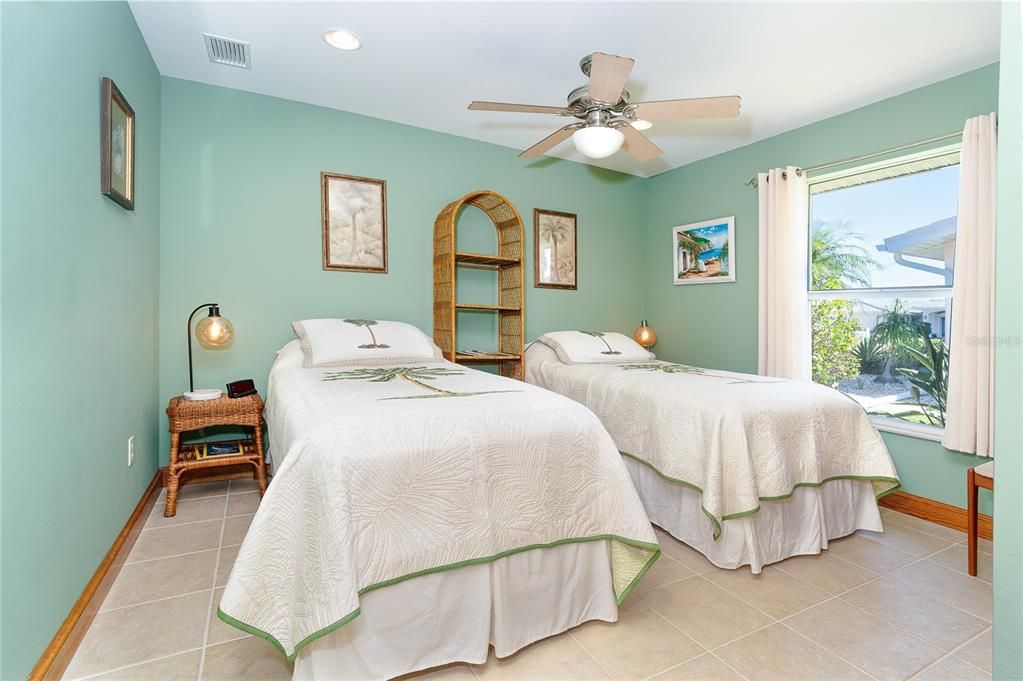 Active With Contract: $699,000 (3 beds, 3 baths, 1974 Square Feet)