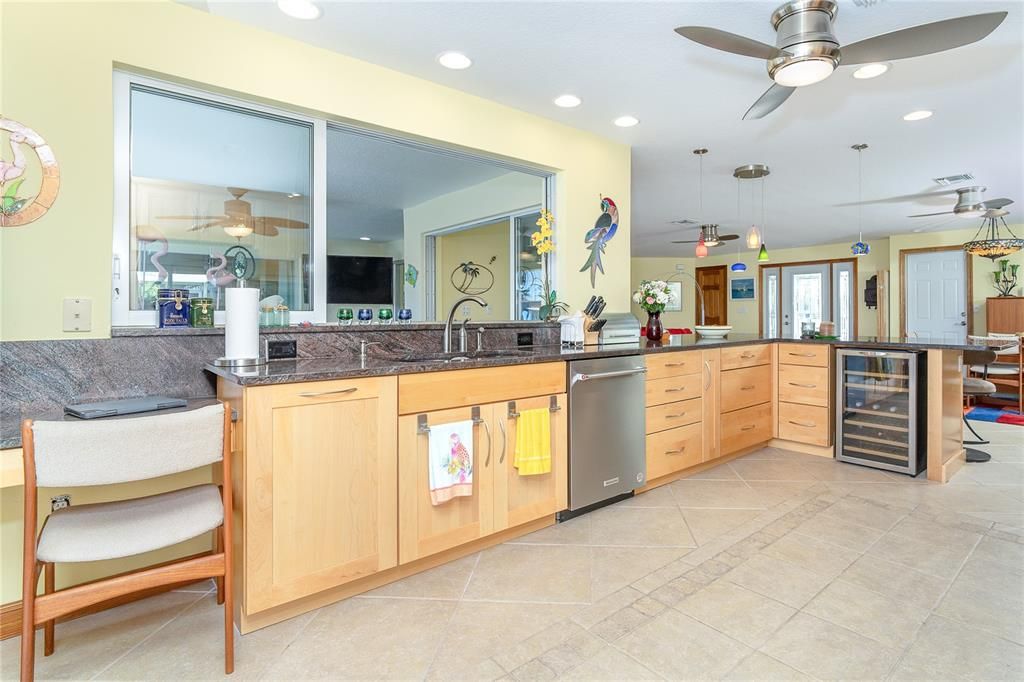 Active With Contract: $699,000 (3 beds, 3 baths, 1974 Square Feet)