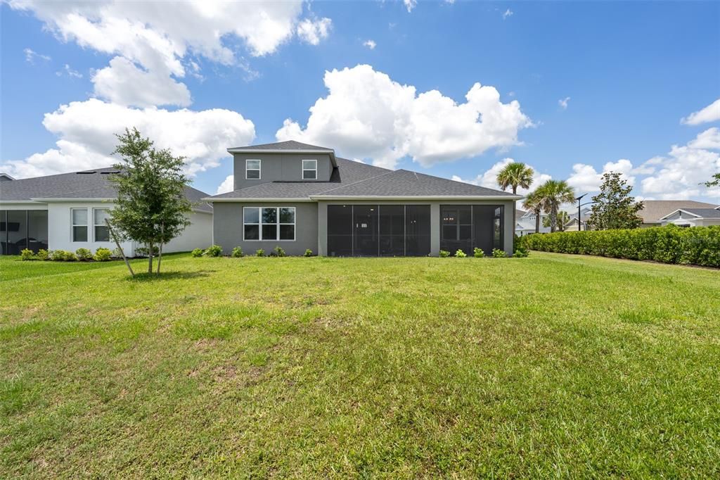 Activo con contrato: $669,900 (5 camas, 4 baños, 3461 Pies cuadrados)