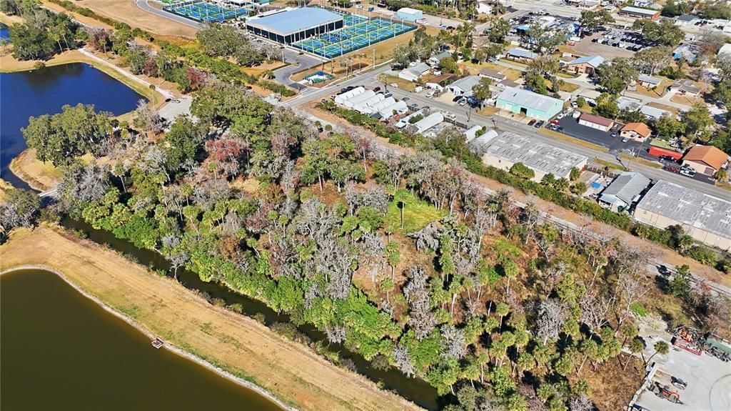 На продажу: $1,000,000 (0 спален, 0 ванн, 0 Квадратных фут)