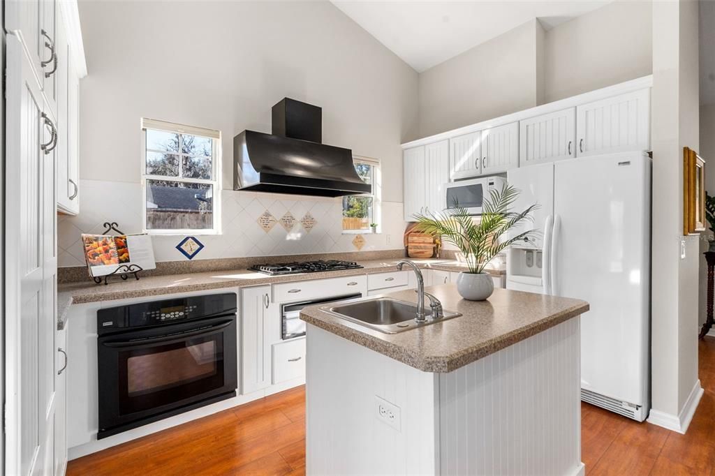 For Sale: $374,800 (3 beds, 2 baths, 2232 Square Feet)