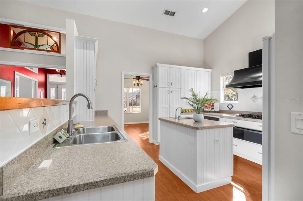 For Sale: $374,800 (3 beds, 2 baths, 2232 Square Feet)