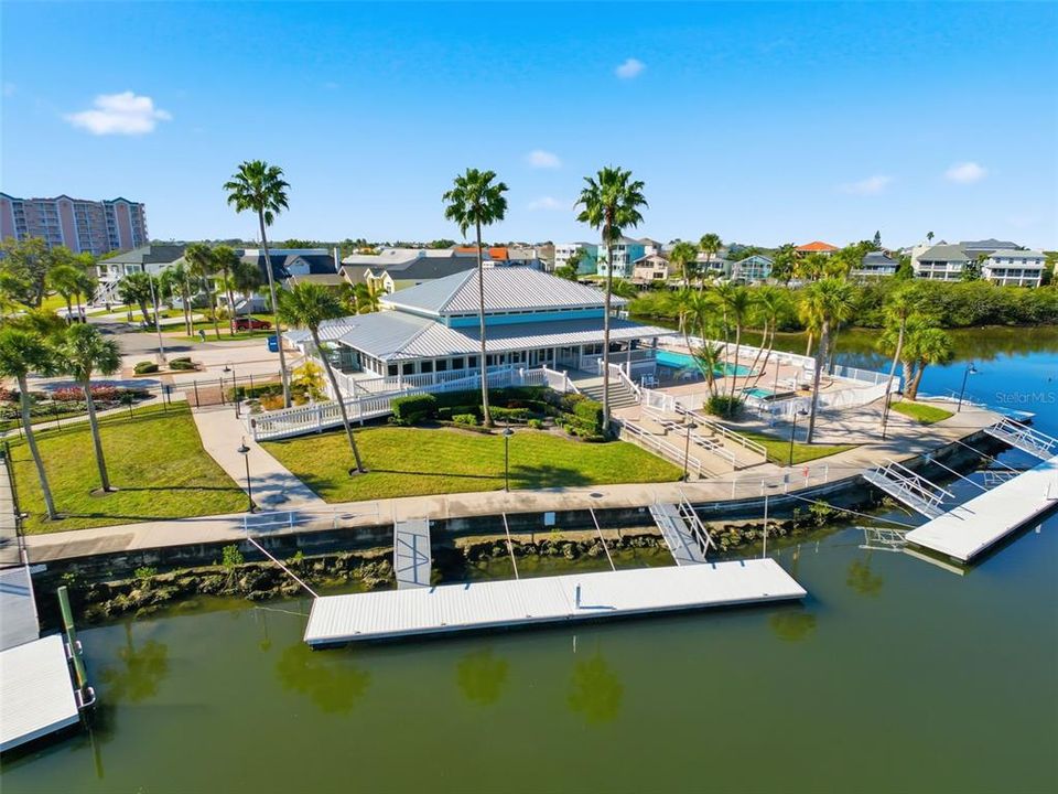 En Venta: $385,000 (3 camas, 3 baños, 2510 Pies cuadrados)