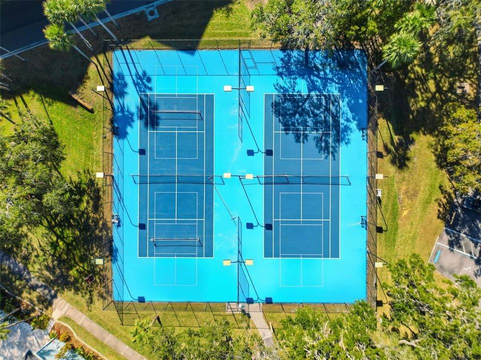 En Venta: $385,000 (3 camas, 3 baños, 2510 Pies cuadrados)