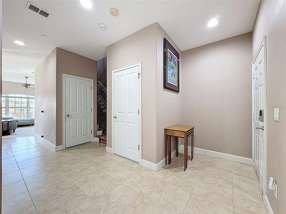 En Venta: $385,000 (3 camas, 3 baños, 2510 Pies cuadrados)