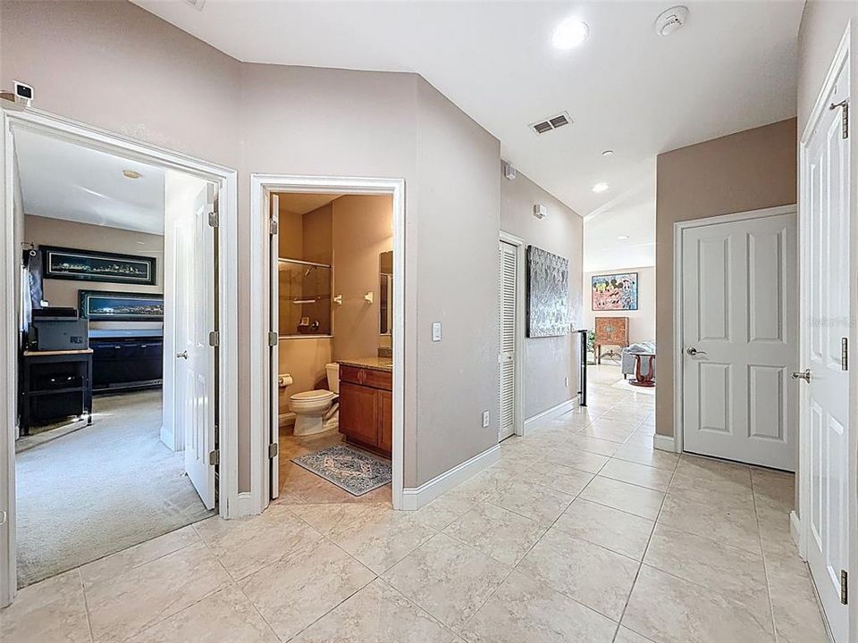 En Venta: $385,000 (3 camas, 3 baños, 2510 Pies cuadrados)