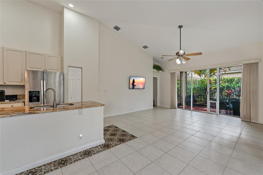 En Venta: $399,999 (2 camas, 2 baños, 1520 Pies cuadrados)