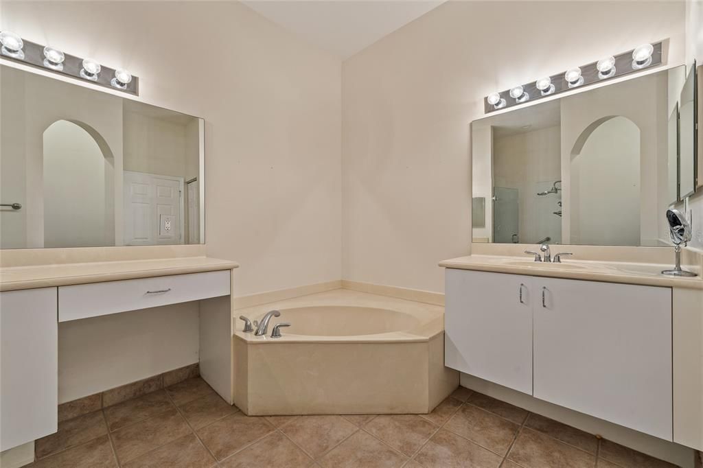 En Venta: $399,999 (2 camas, 2 baños, 1520 Pies cuadrados)