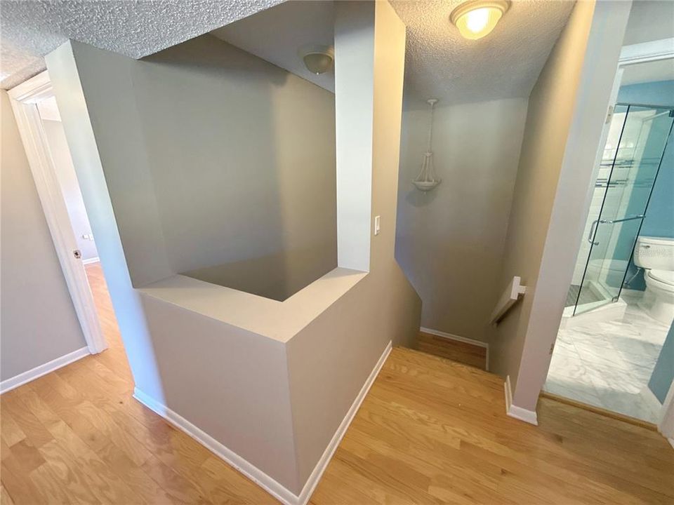 Под контрактом: $215,000 (3 спален, 2 ванн, 1993 Квадратных фут)