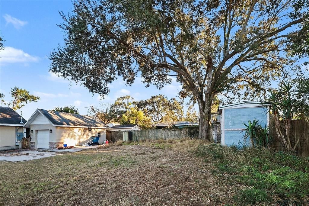 Activo con contrato: $150,000 (3 camas, 1 baños, 1410 Pies cuadrados)