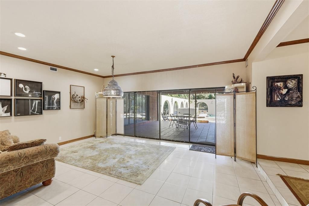 For Sale: $878,500 (6 beds, 3 baths, 5514 Square Feet)