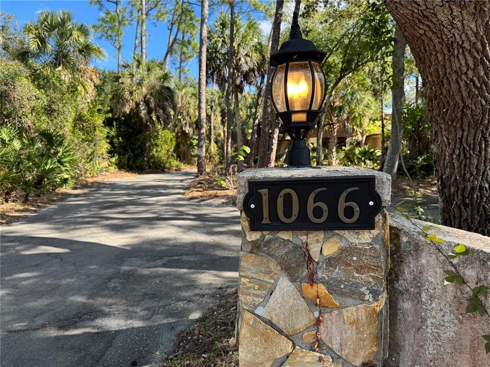 For Sale: $878,500 (6 beds, 3 baths, 5514 Square Feet)