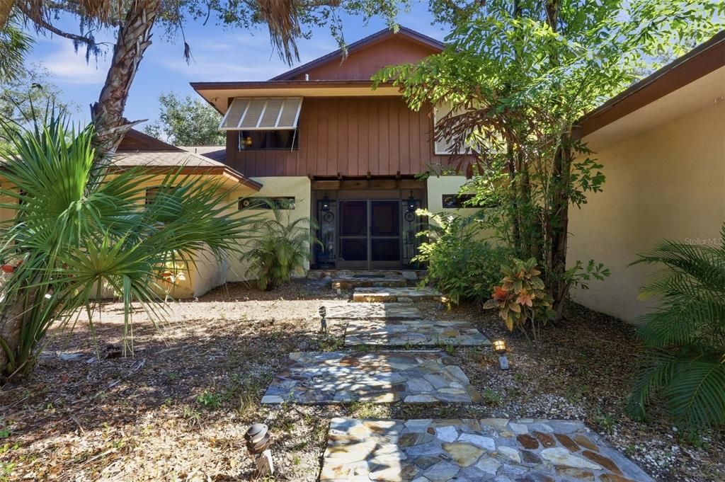 For Sale: $878,500 (6 beds, 3 baths, 5514 Square Feet)
