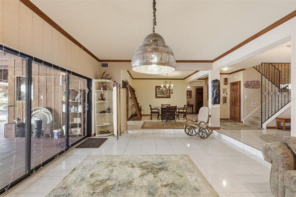 For Sale: $878,500 (6 beds, 3 baths, 5514 Square Feet)