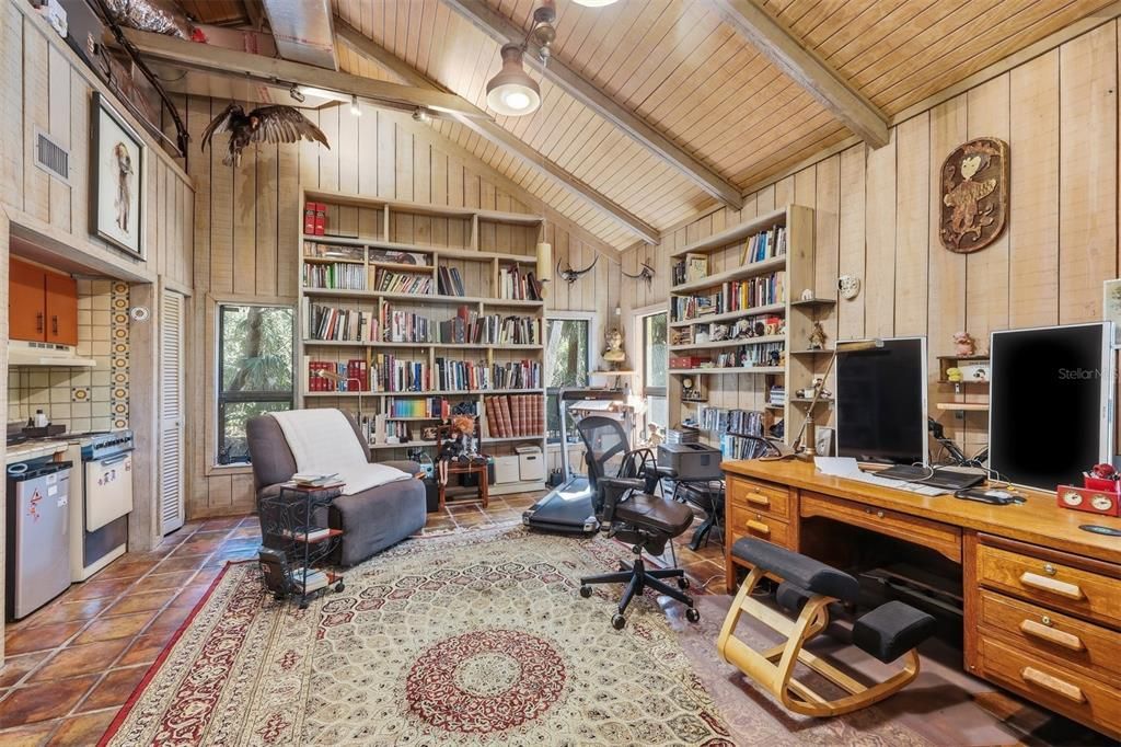For Sale: $878,500 (6 beds, 3 baths, 5514 Square Feet)