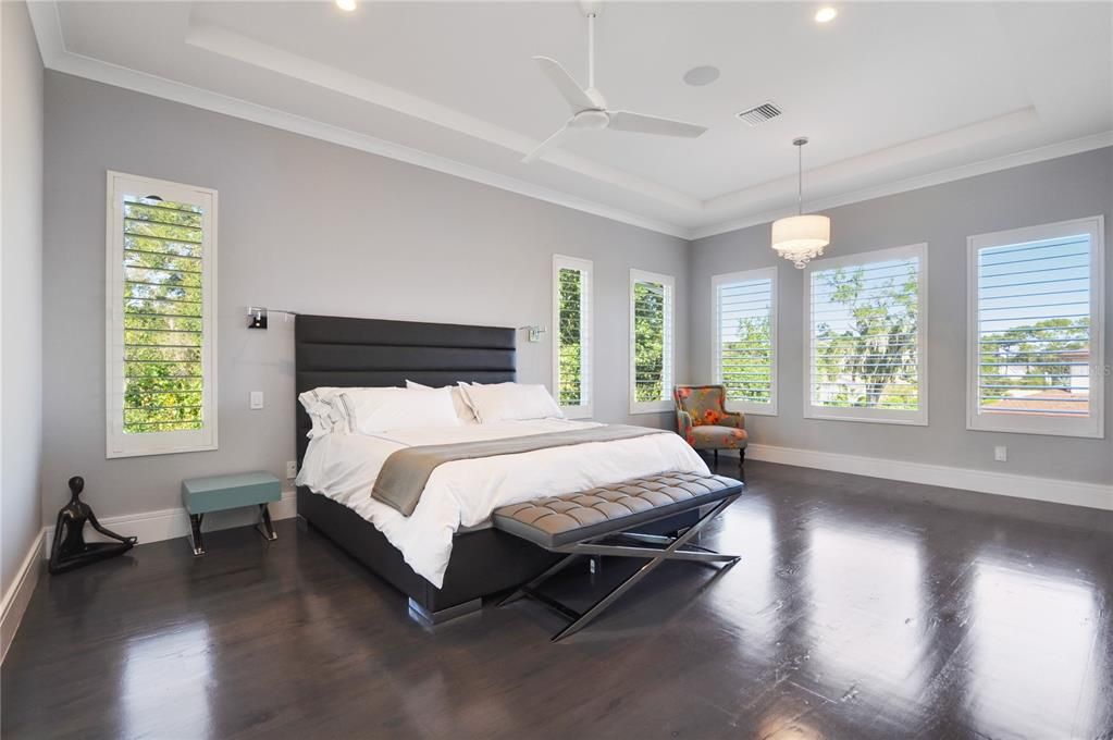 For Sale: $1,800,000 (4 beds, 4 baths, 3567 Square Feet)