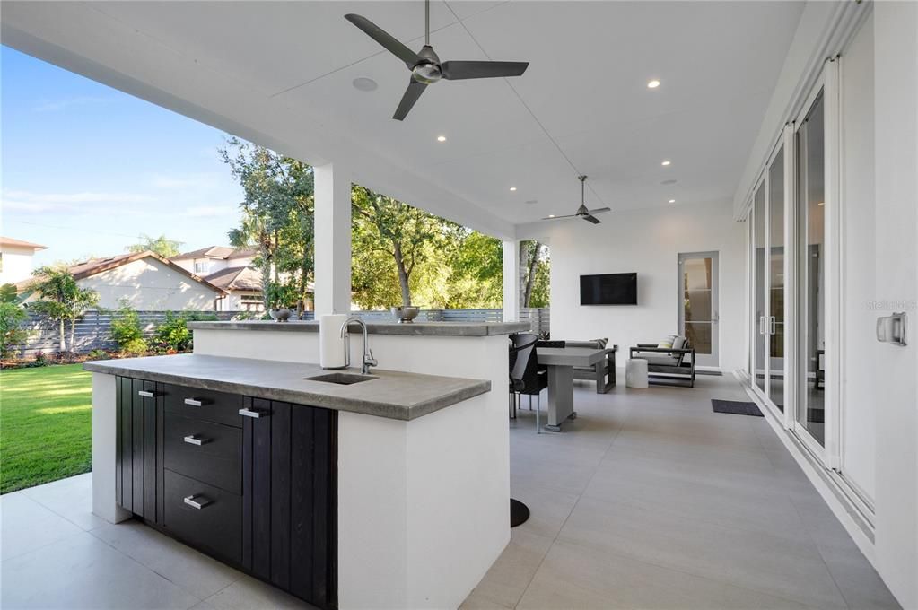 For Sale: $1,800,000 (4 beds, 4 baths, 3567 Square Feet)