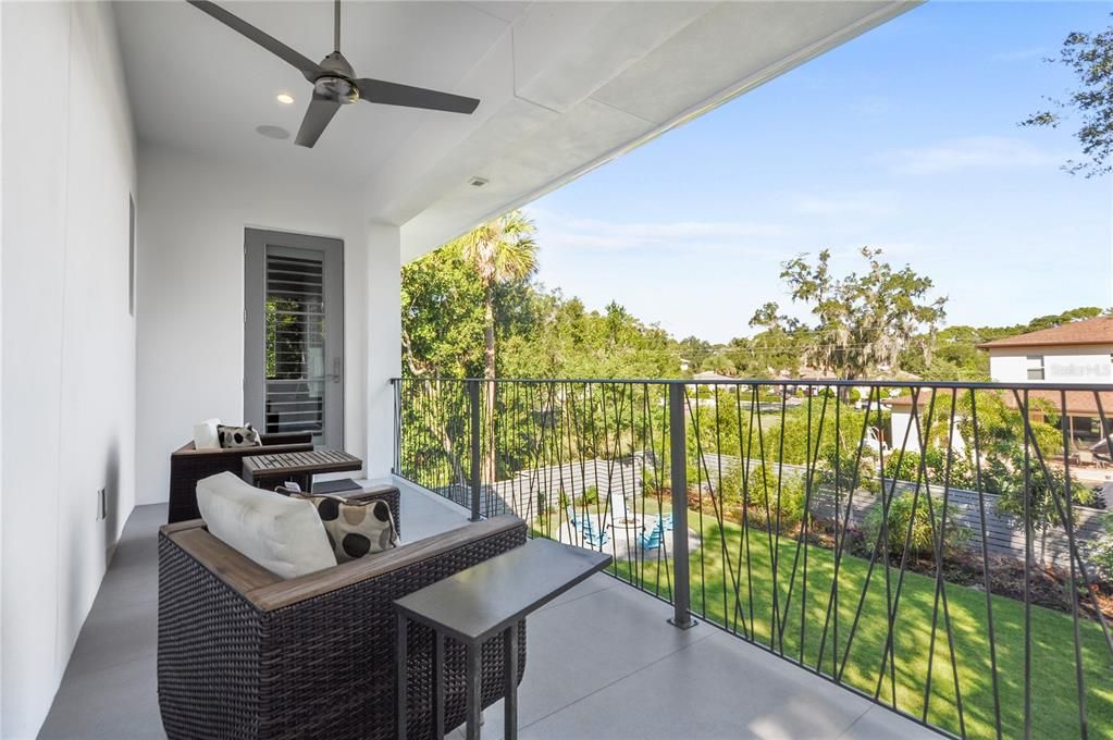 For Sale: $1,800,000 (4 beds, 4 baths, 3567 Square Feet)
