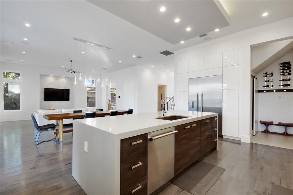 For Sale: $1,800,000 (4 beds, 4 baths, 3567 Square Feet)