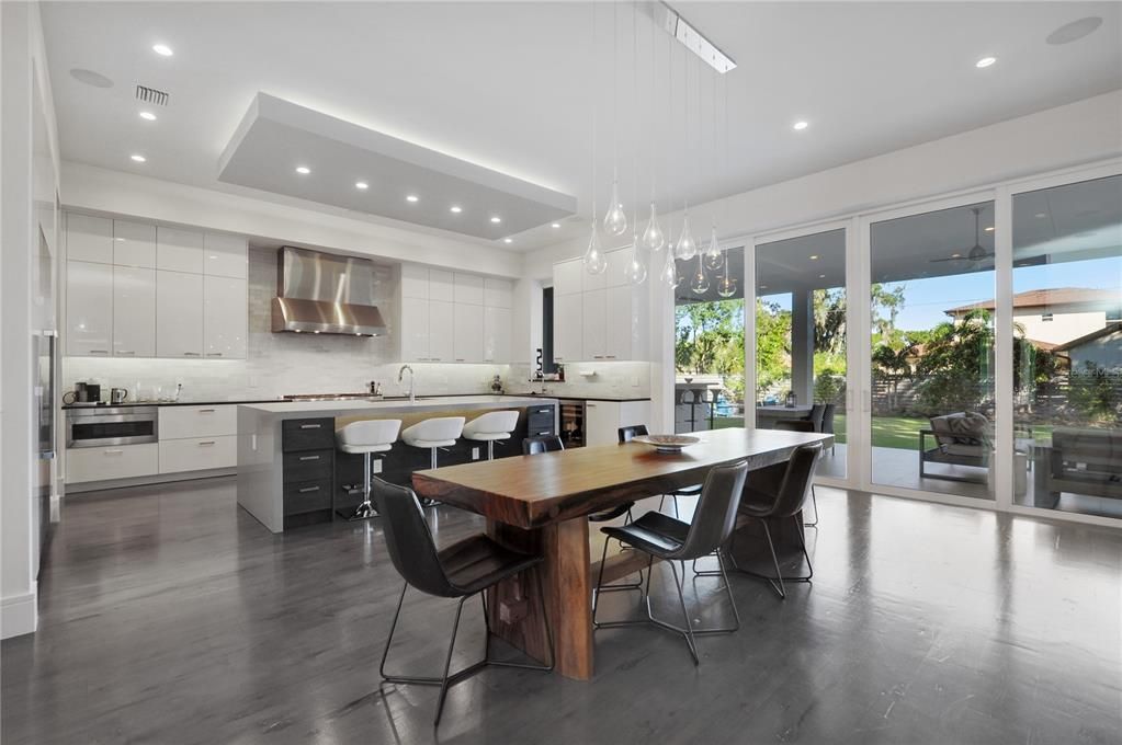 For Sale: $1,800,000 (4 beds, 4 baths, 3567 Square Feet)