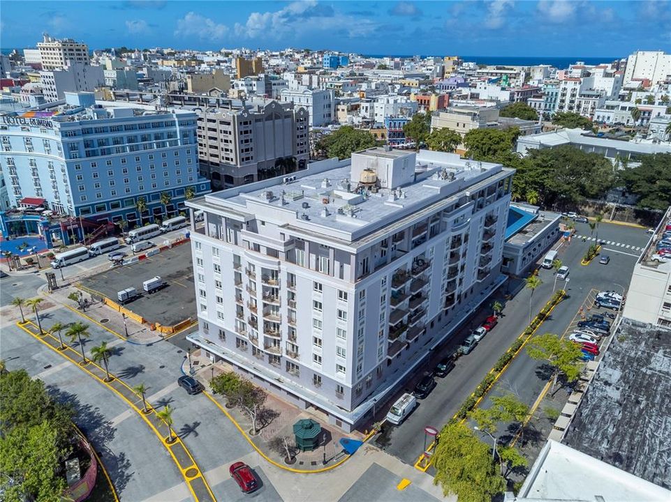На продажу: $2,300,000 (3 спален, 2 ванн, 2450 Квадратных фут)