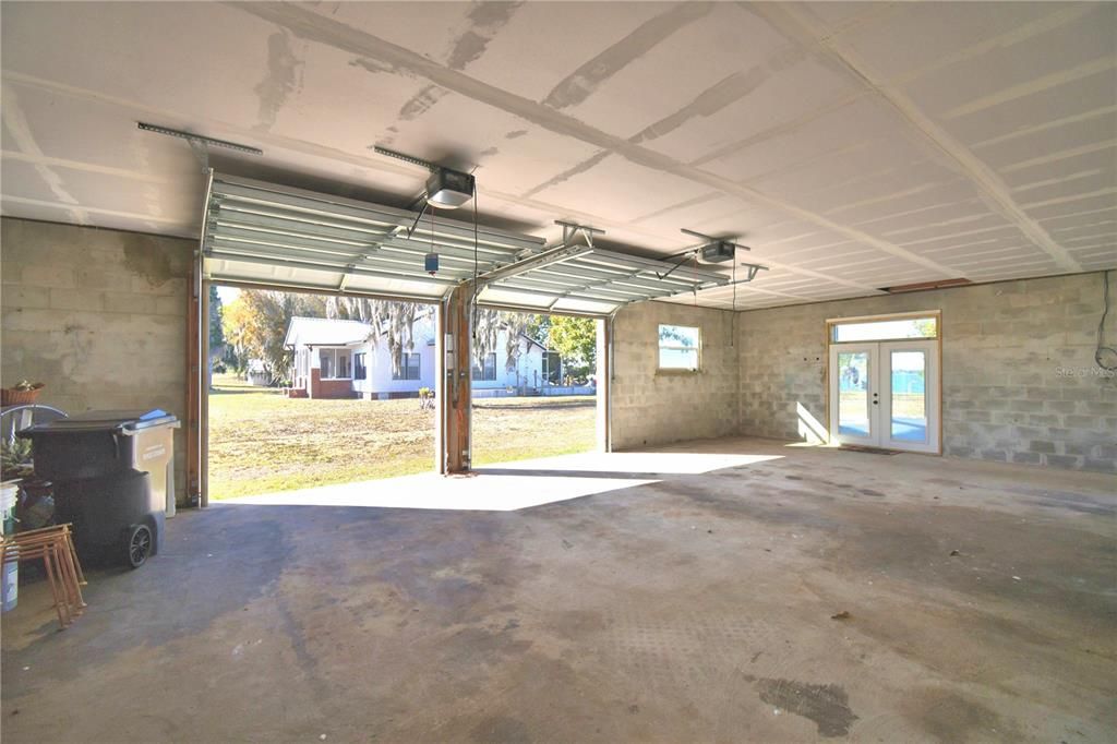 For Sale: $595,000 (3 beds, 2 baths, 1740 Square Feet)