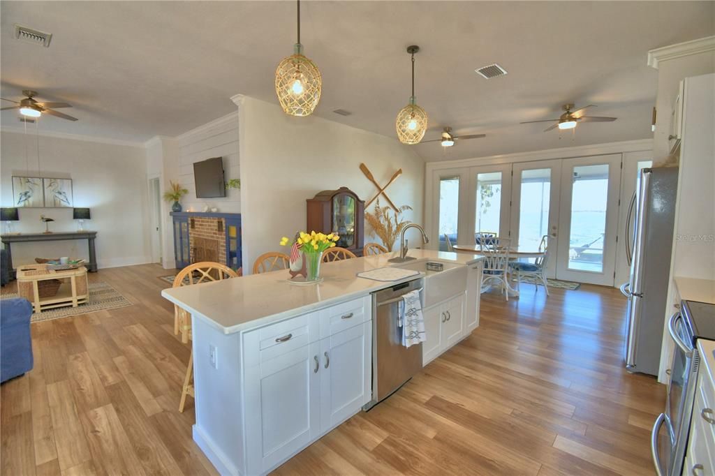 For Sale: $595,000 (3 beds, 2 baths, 1740 Square Feet)