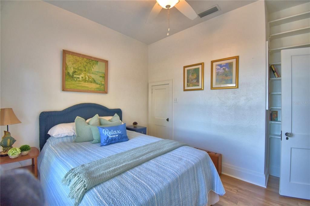 For Sale: $595,000 (3 beds, 2 baths, 1740 Square Feet)