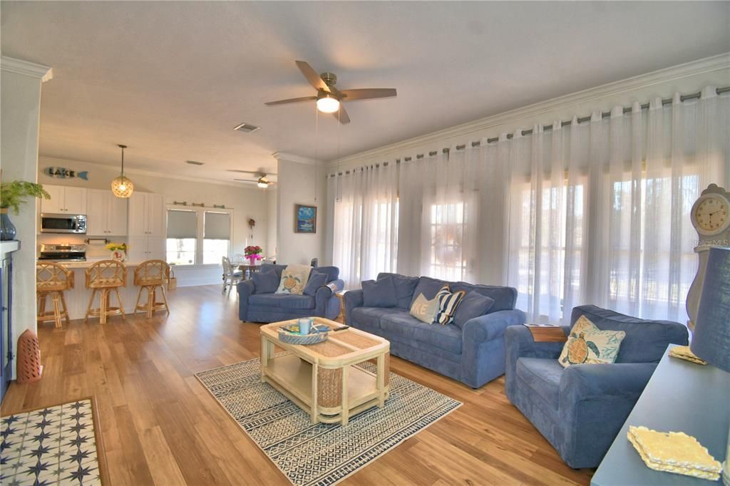 For Sale: $595,000 (3 beds, 2 baths, 1740 Square Feet)