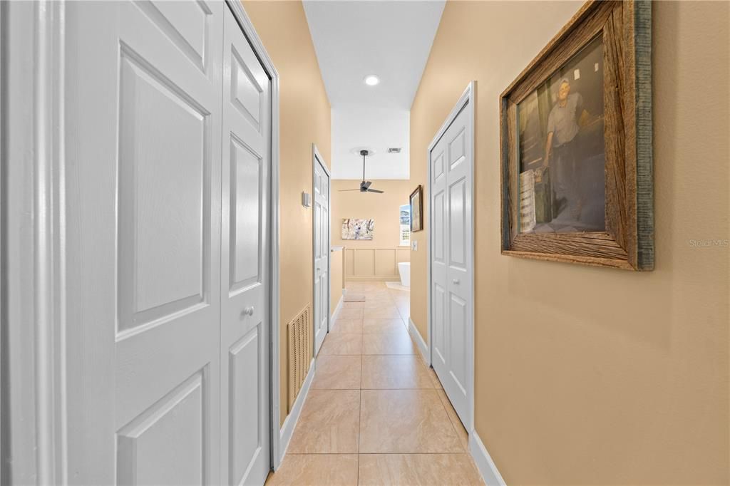 En Venta: $1,100,000 (4 camas, 3 baños, 3189 Pies cuadrados)