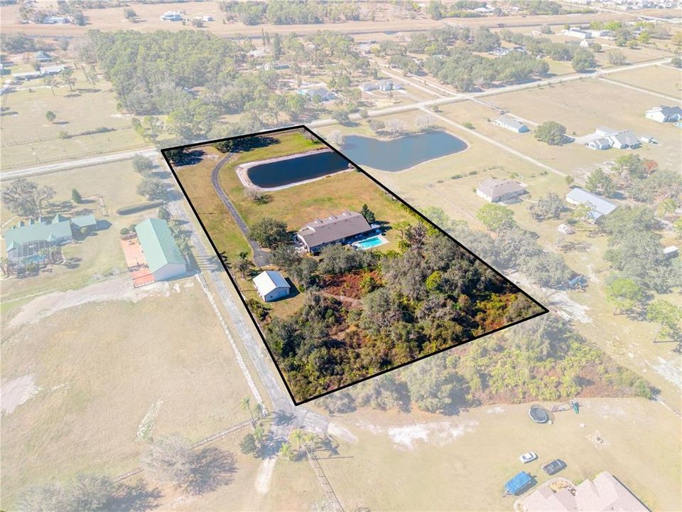 En Venta: $1,100,000 (4 camas, 3 baños, 3189 Pies cuadrados)