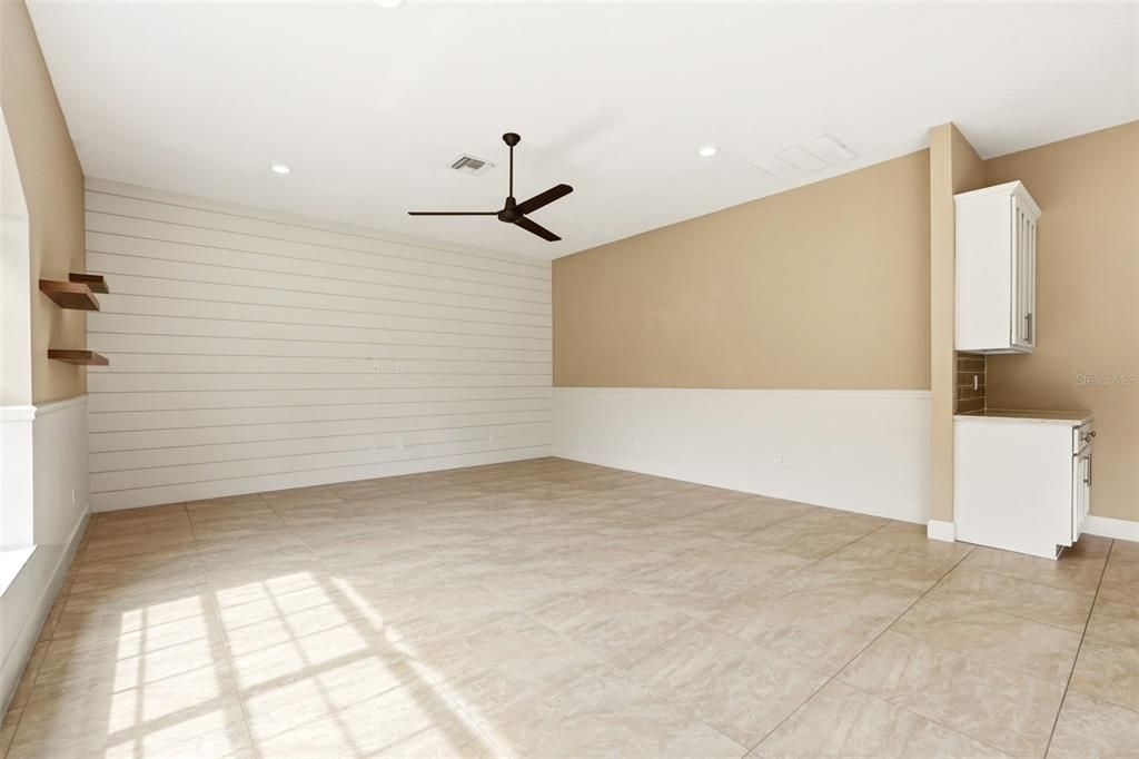 En Venta: $1,100,000 (4 camas, 3 baños, 3189 Pies cuadrados)