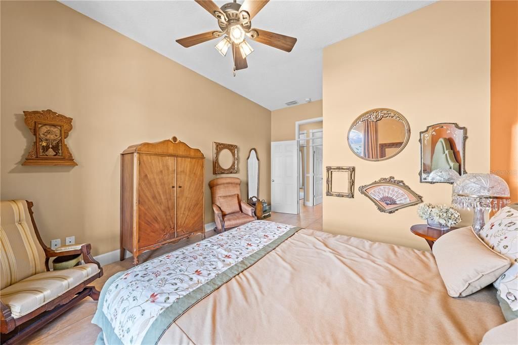 En Venta: $1,100,000 (4 camas, 3 baños, 3189 Pies cuadrados)