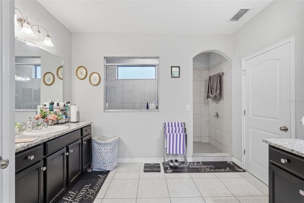 For Sale: $495,900 (4 beds, 4 baths, 3330 Square Feet)
