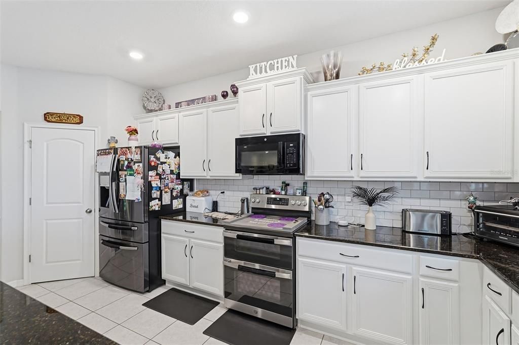 For Sale: $495,900 (4 beds, 4 baths, 3330 Square Feet)