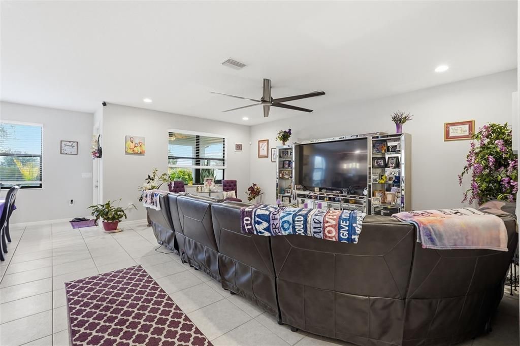 For Sale: $495,900 (4 beds, 4 baths, 3330 Square Feet)