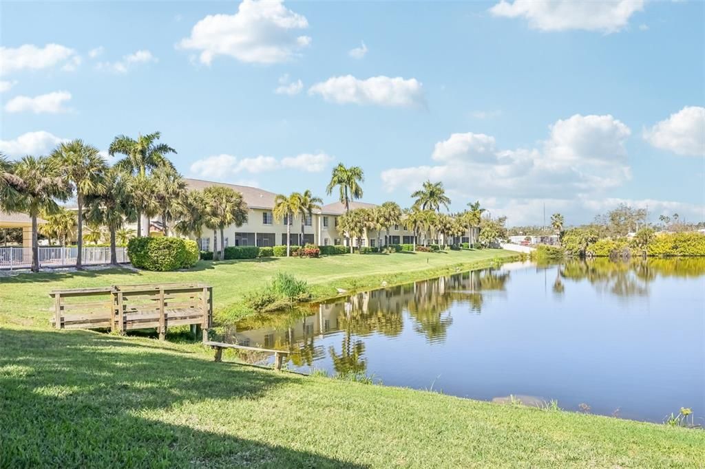 For Sale: $230,000 (2 beds, 2 baths, 1429 Square Feet)