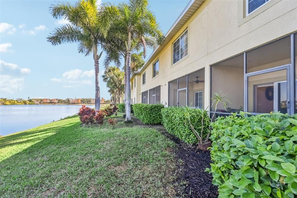 For Sale: $230,000 (2 beds, 2 baths, 1429 Square Feet)