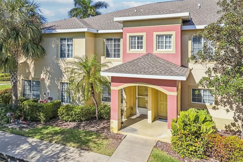 For Sale: $230,000 (2 beds, 2 baths, 1429 Square Feet)