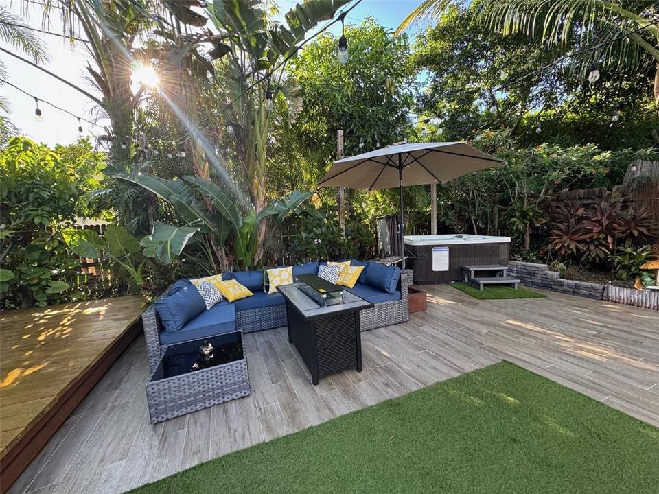 For Rent: $3,800 (2 beds, 1 baths, 875 Square Feet)