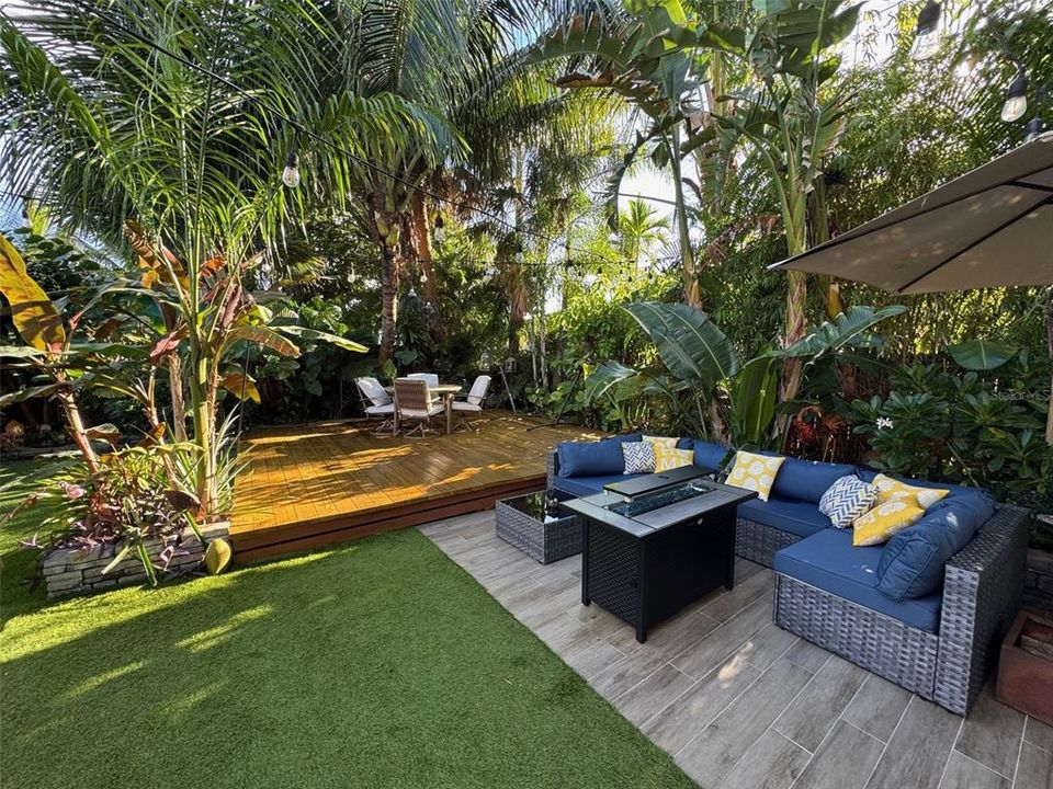 For Rent: $3,800 (2 beds, 1 baths, 875 Square Feet)